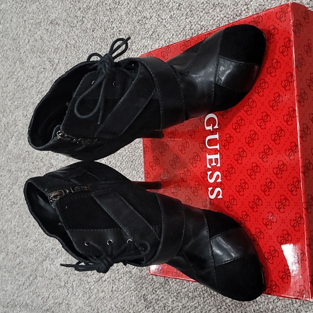 Guess Booties - Picture 2 of 6